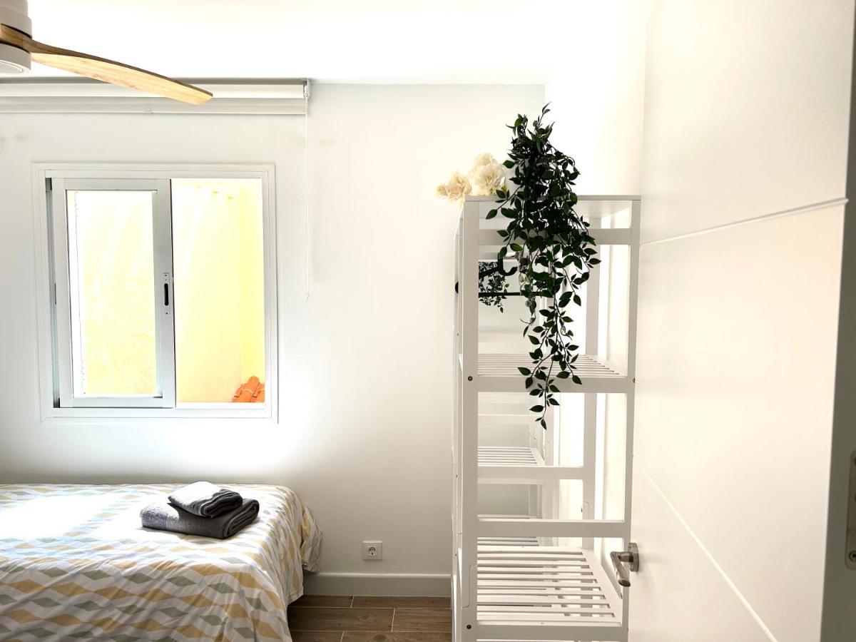 Apartamento Los Lances En Primera Linea De Playa Con Piscina Tarifa Bagian luar foto