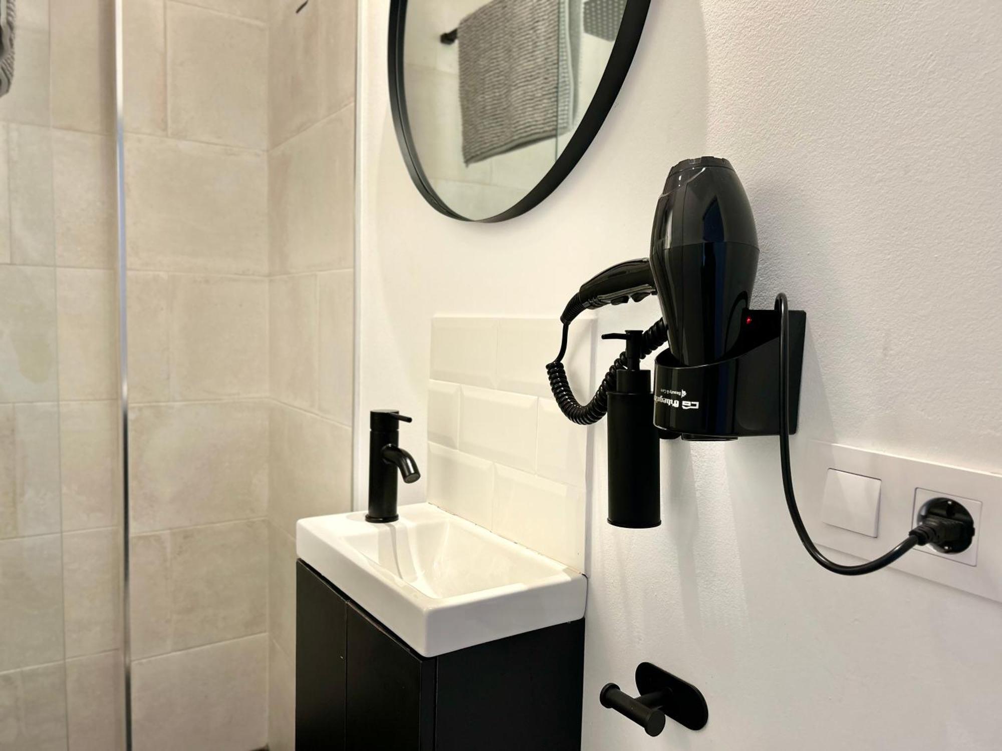 Apartamento Los Lances En Primera Linea De Playa Con Piscina Tarifa Bagian luar foto